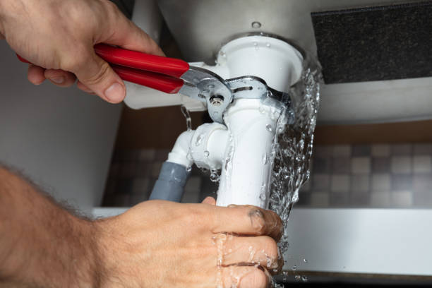 Best Water damage restoration experts  in Huntingtown, MD